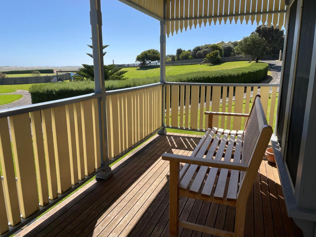 Sails - Elegant, Spacious Beach Villa Port Fairy Ngoại thất bức ảnh